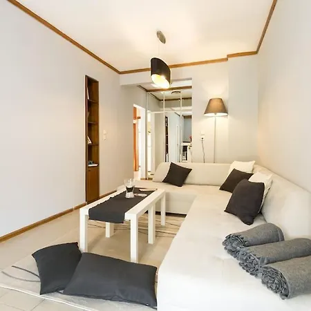 דירה 95sqm 7min Center 2bdrms 2airco Gas Heating Marble Wc 3smarttvs
