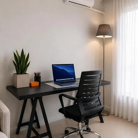 아파트 95sqm - 10min Center - 2 Bedrooms -2airco - Gas Heating - 3 Smarttvs - 2nd Floor - Optical Fiber 테살로니키