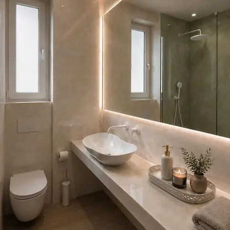 95sqm - 10min Center - 2 Bedrooms -2airco - Gas Heating - 3 Smarttvs - 2nd Floor - Optical Fiber Salonic