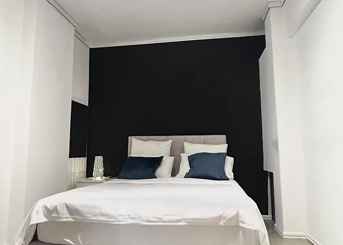 95sqm 7min Center 2bdrms 2airco Gas Heating Marble Wc 3smarttvs *