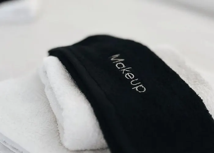 95sqm 7min Center 2bdrms 2airco Gas Heating Marble Wc 3smarttvs Appartement