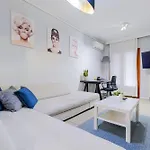95sqm 7min Center 2bdrms 2airco Gas Heating Marble Wc 3smarttvs *