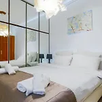 95sqm 7min Center 2bdrms 2airco Gas Heating Marble Wc 3smarttvs Apartament *
